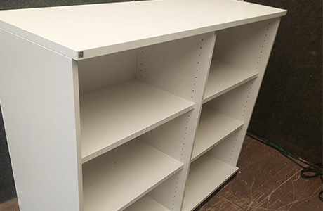 Abverkaufsmöbel Büromöbel, Schreibtisch, Bürostuhl, Schreibtischstuhl in Mühldorf - LHL Bürotechnik & Einrichtung - Altötting, Mühldorf, Passau, Waldkraiburg, Burghausen, Eggenfelden, Pfarrkirchen, Traunstein, Traunreut, Freilassing, Wasserburg, Dorfen, Landshut, Töging, Trostberg, Simbach, Aschau